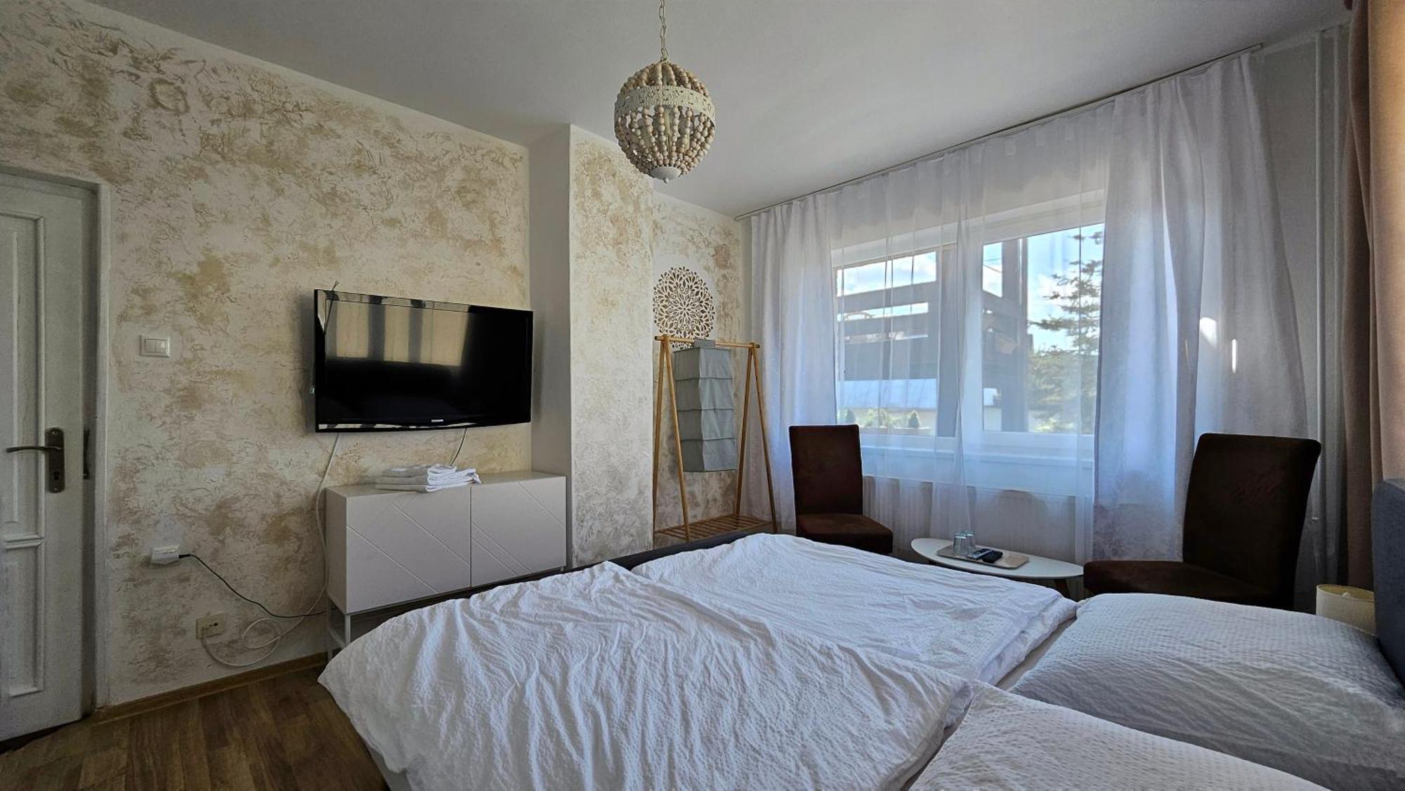 Penzión Toliar Hotel Stará Lesná Exterior foto
